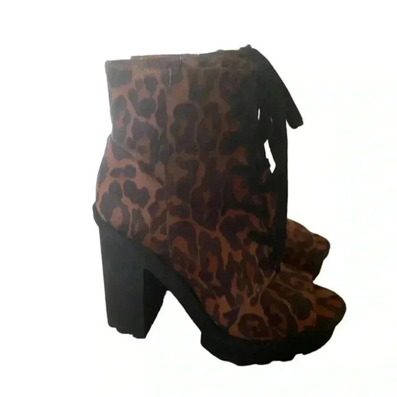 Jessica Simpson Leopard  Print Lizzah Peep-Toe Lug-Sole Bootie SZ 7M - Picture 3 of 11